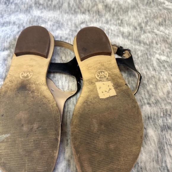 Women's Michael Kors Plate Flat Thong Sandals Size 7 (all three pairs) - Picture 6 of 15